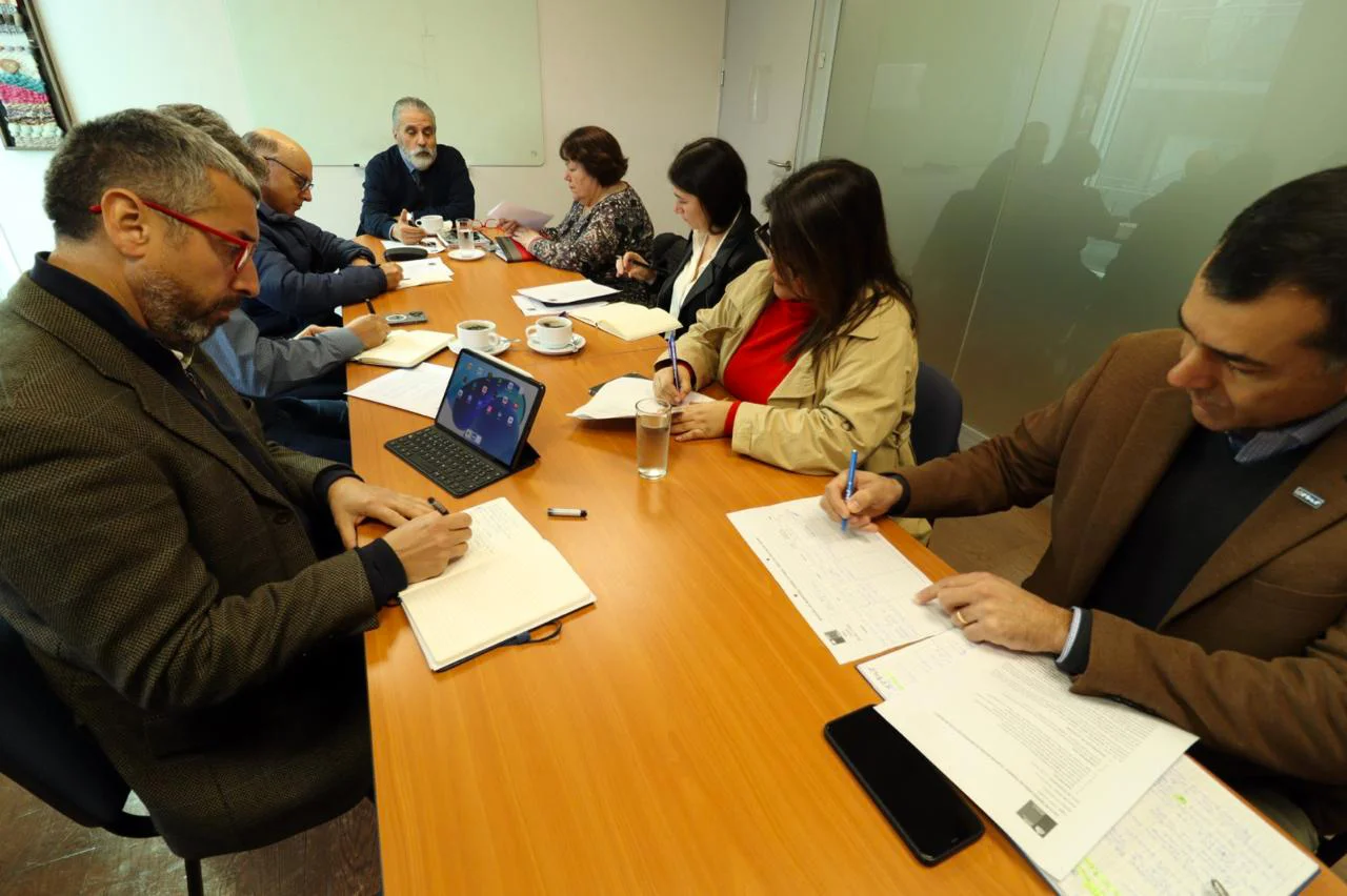 Gremios regionales y MOP articulan esfuerzos para avanzar en la Ruta Pie de Monte.