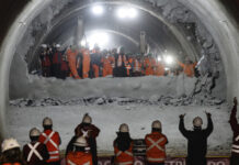 Línea 6 se extiende hacia el poniente: Metro concreta primer encuentro de túneles con futura estación en Lo Errázuriz